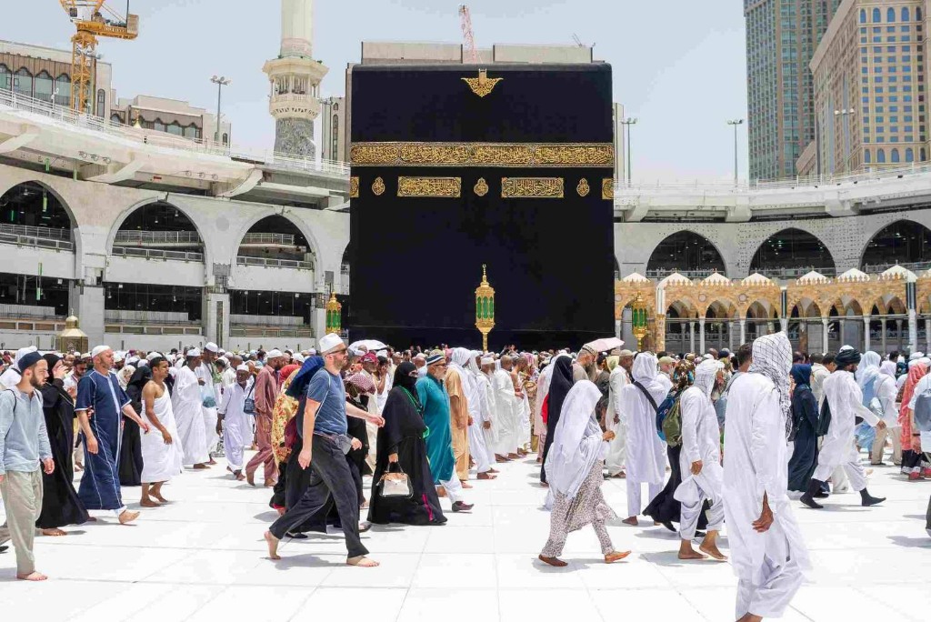 Pilgrims near the Kaaba in Mecca